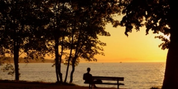 اكتشفت أن أبي عنده علاقات نسائية.. ماذا أفعل؟