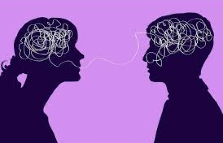 هكذا سيعيش الوالدين مع الروبوت الذكي في التربية